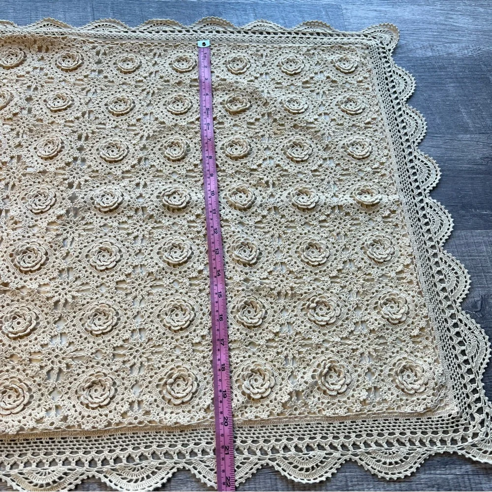 Elegant VTG Keeco Crochet Cottagecore Pillow Covers In Ivory/Cream